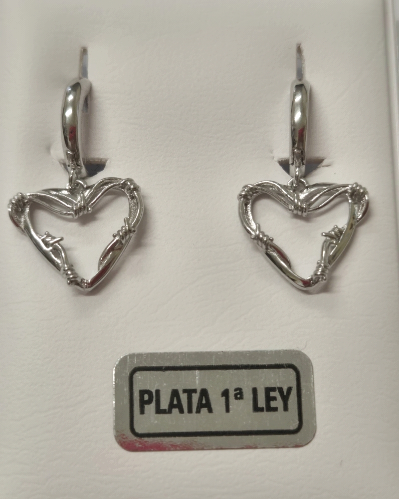 PENDIENTES ARO CORAZON KAROL G                                                                      